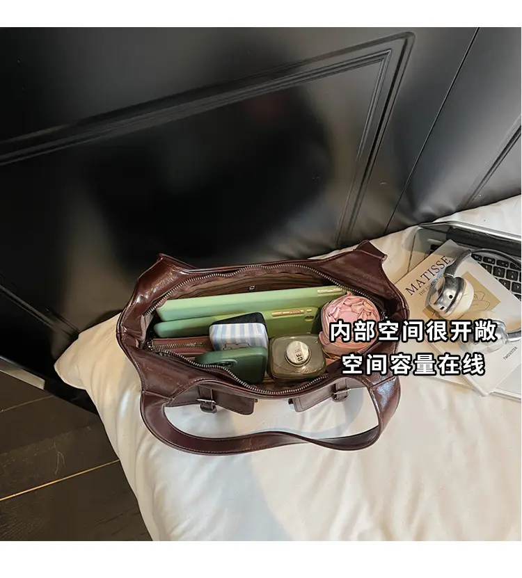 Women's Large Capacity Leather Shoulder Bag Brown 2025 — feature 12