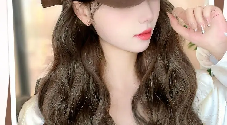 Women's Duckbill Wig Cap with Water Wave Full Wig — feature 2