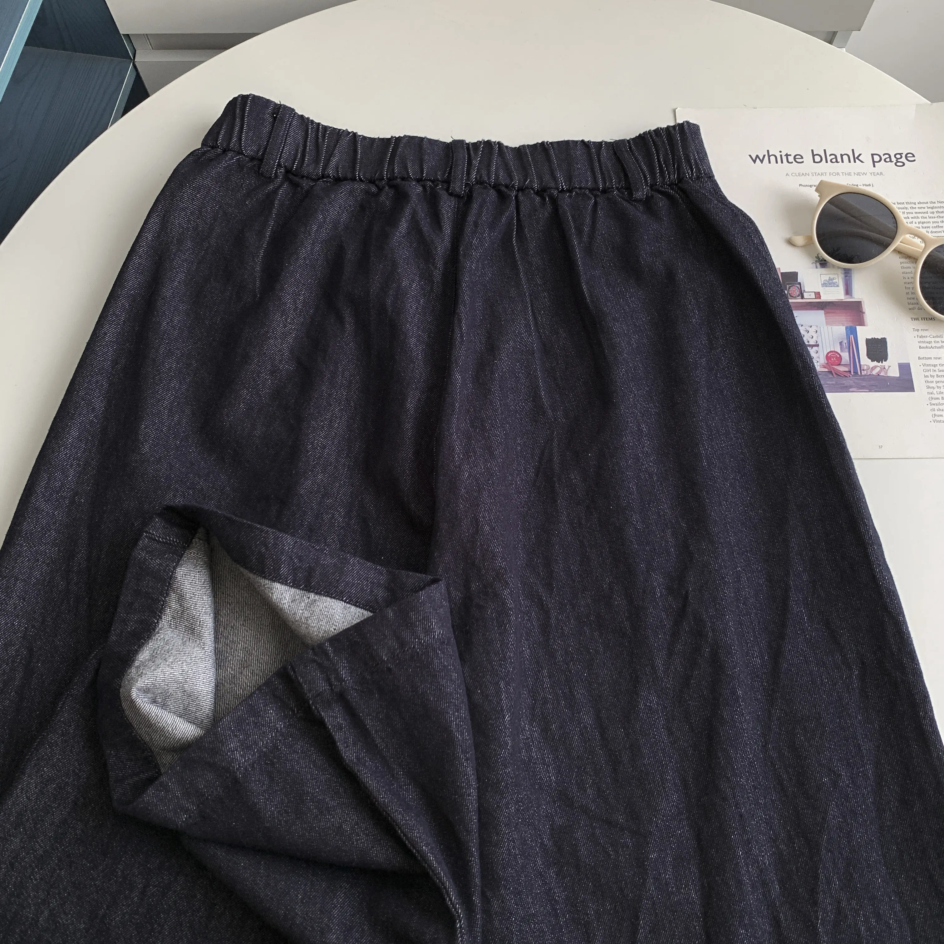 Retro Dark Blue Pure Cotton Banana Pants with Elastic Waist