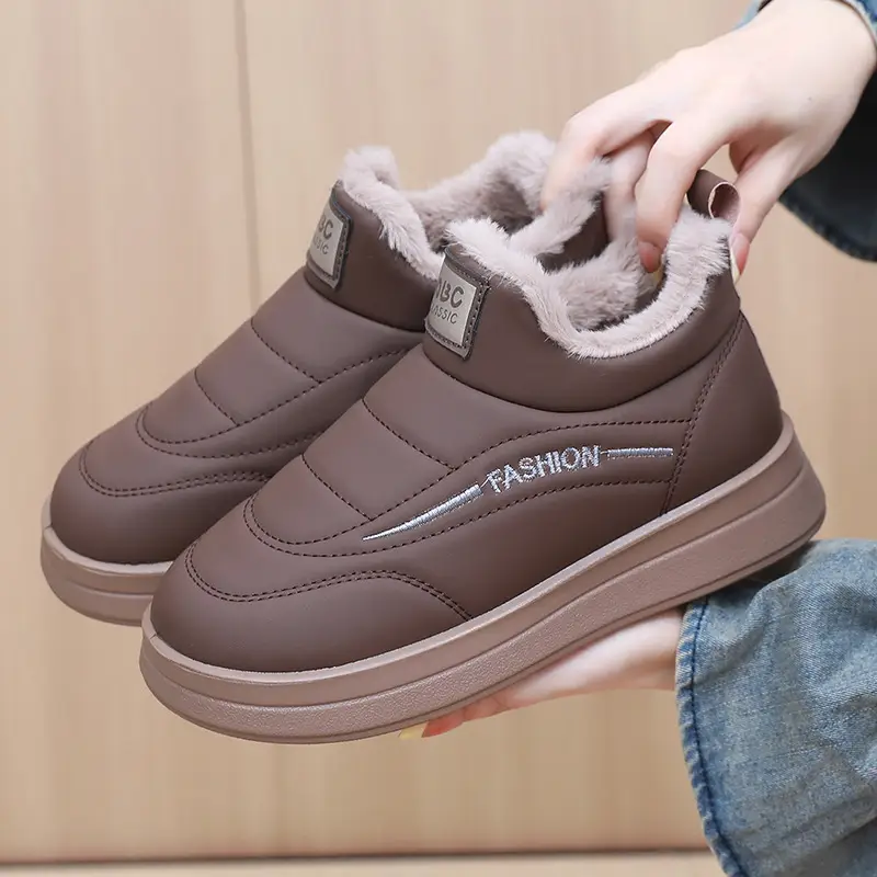 Women's Shoes 2025 New Cotton Shoes Warm Winter Plush Thickened Flat Fashion Mom Shoes Soft Sole Slip-On Women's Shoes - Image 5