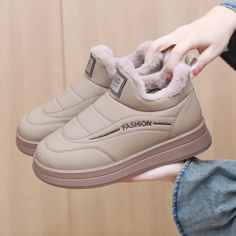 Women's Shoes 2025 New Cotton Shoes Warm Winter Plush Thickened Flat Fashion Mom Shoes Soft Sole Slip-On Women's Shoes - Image 6