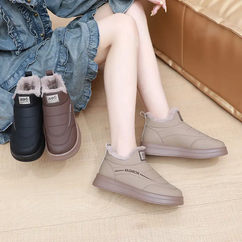 Women's Shoes 2025 New Cotton Shoes Warm Winter Plush Thickened Flat Fashion Mom Shoes Soft Sole Slip-On Women's Shoes - Image 7