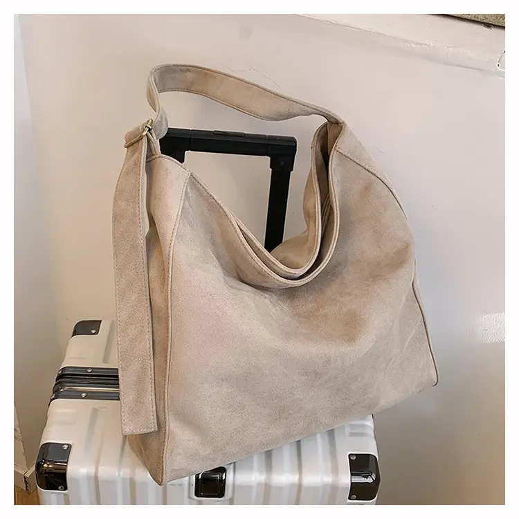 Black Crossbody Tote Bag Large Capacity 2025 — feature 24