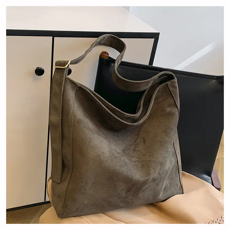 Black Crossbody Tote Bag Large Capacity 2025 — feature 27