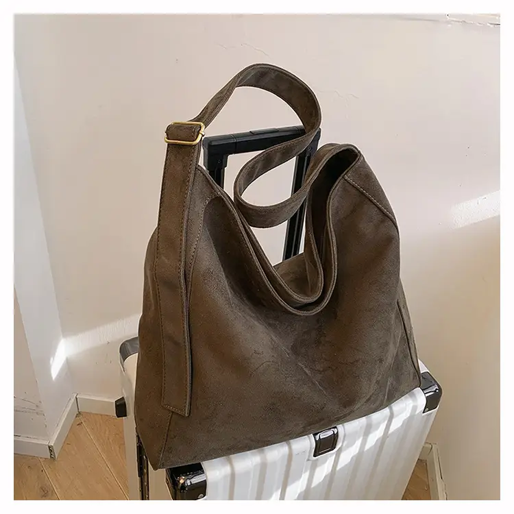 Black Crossbody Tote Bag Large Capacity 2025 — feature 28