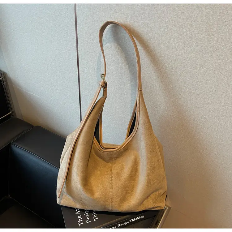 Black Suede Shoulder Crossbody Bag for Women Large Capacity 2026 — feature 10