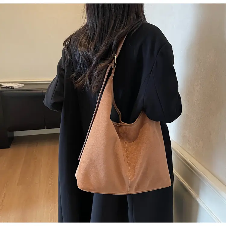 Black Suede Shoulder Crossbody Bag for Women Large Capacity 2026 — feature 23