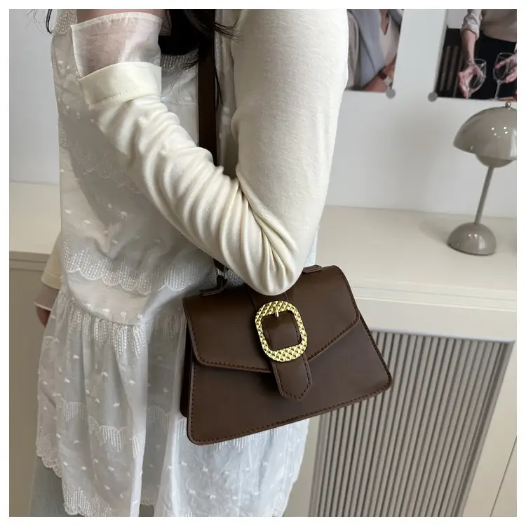 Red Leather Crossbody Bag for Women 2025 — feature 12
