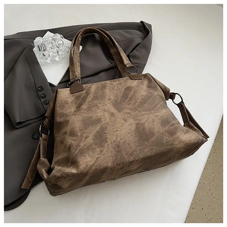 Women Rivet Bag Large Capacity Satchel Commuter Tote — feature 30
