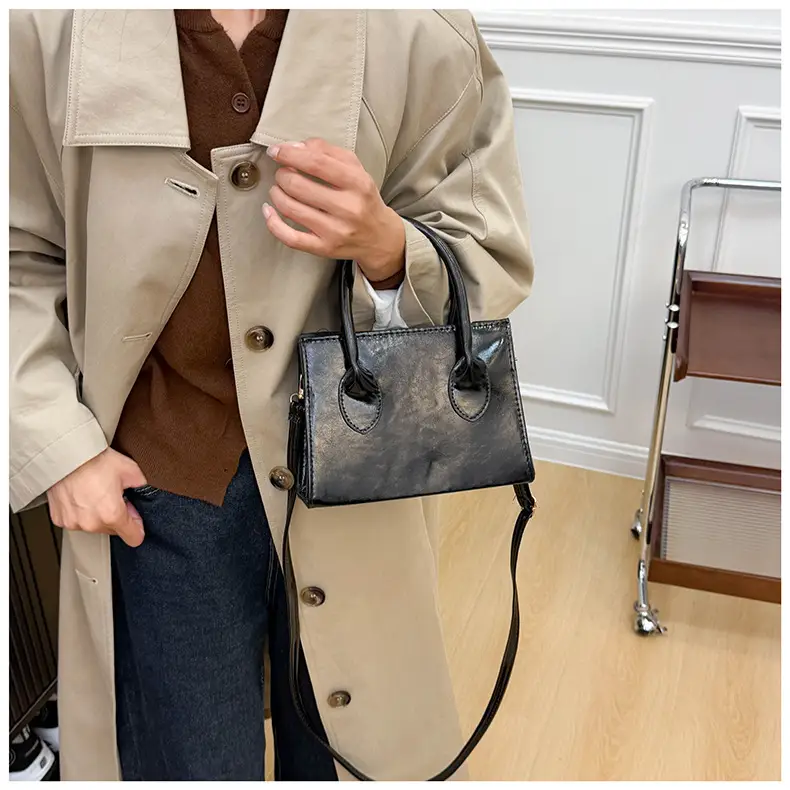 Black Korean Style Crossbody Bag for Women 2025 — feature 13