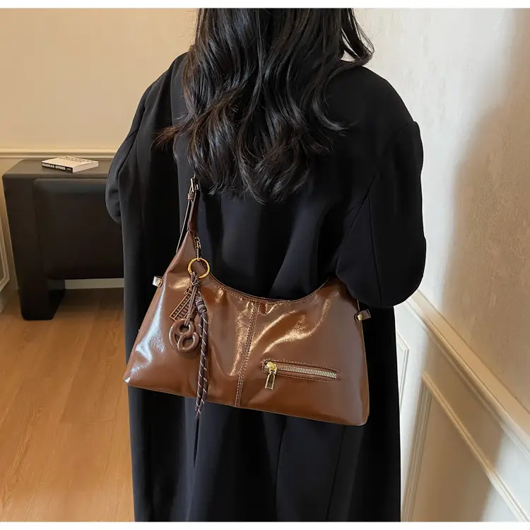 Vintage Red Leather Crossbody Bag for Women 2026 — feature 18