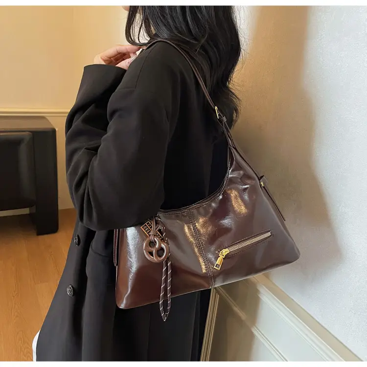 Vintage Red Leather Crossbody Bag for Women 2026 — feature 24