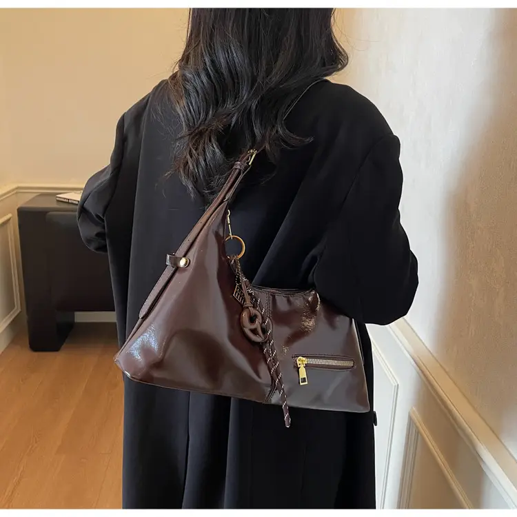 Vintage Red Leather Crossbody Bag for Women 2026 — feature 25