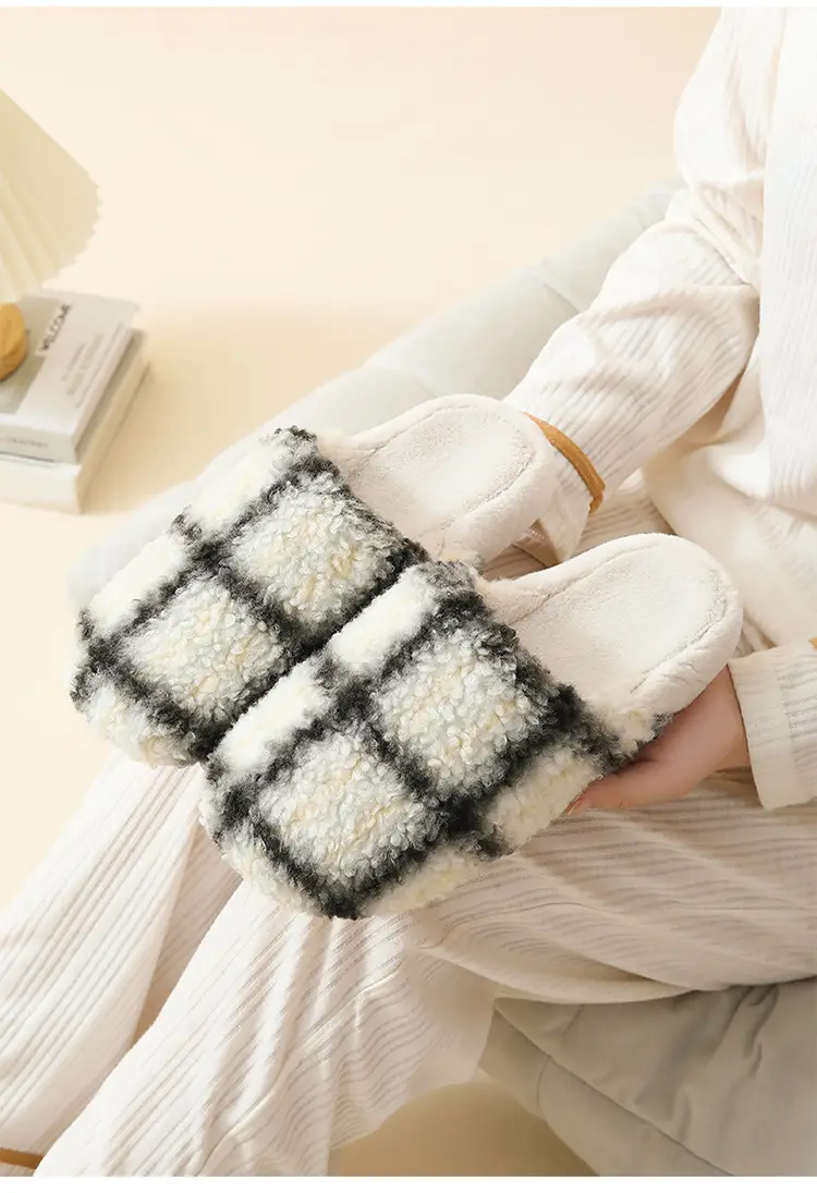 Cross-Border Autumn and Winter New Children's Plush Slippers, Fashionable Striped Contrasting Colors, Warm Men's Plush Cotton Slippers for Home and Outdoor Wear — feature 11
