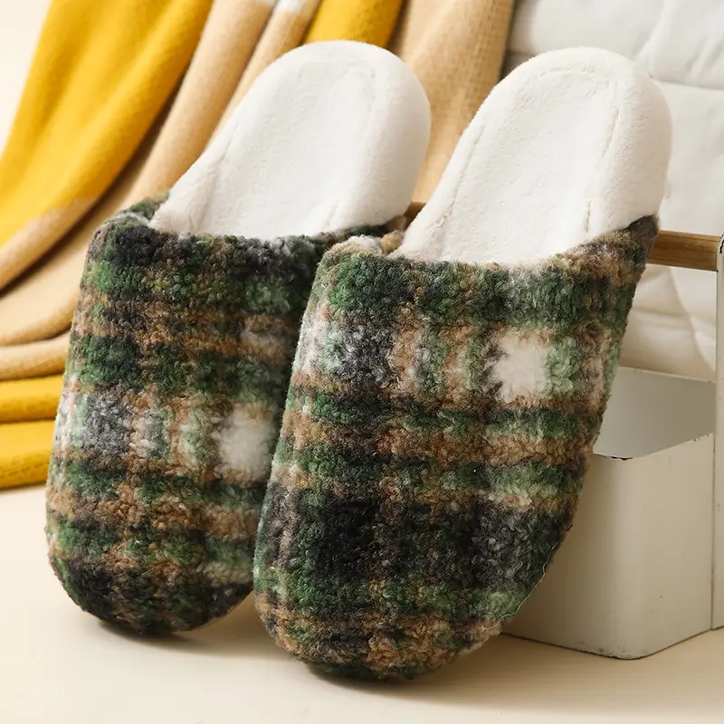 Cross-Border Autumn and Winter New Children's Plush Slippers, Fashionable Striped Contrasting Colors, Warm Men's Plush Cotton Slippers for Home and Outdoor Wear - Image 4
