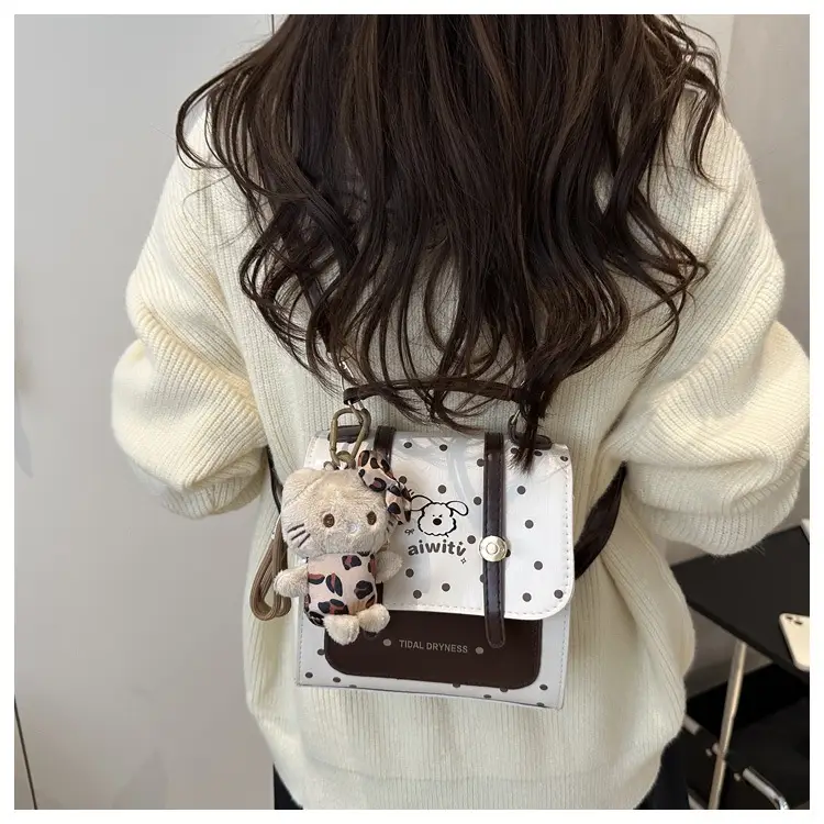 2025 New Commuter Bag for Women Retro Crossbody Leather — feature 15