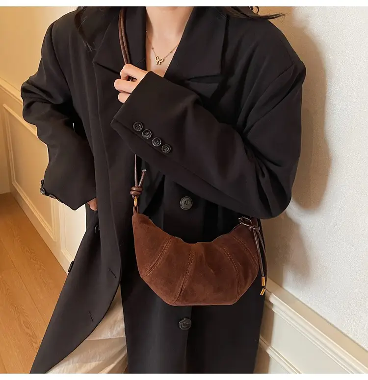 Vintage Brown Croc Texture Shoulder Bag for Women — feature 3