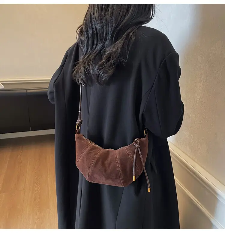 Vintage Brown Croc Texture Shoulder Bag for Women — feature 4