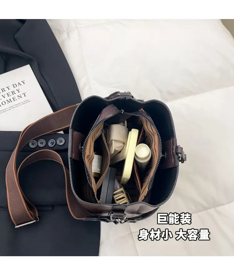 Women's Brown Bucket Bag Large Capacity Korean Style — feature 9