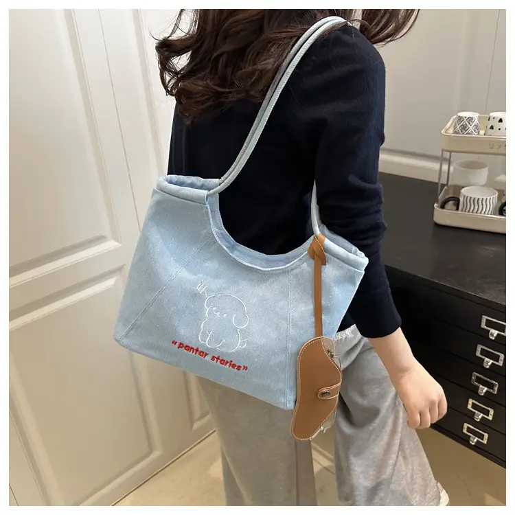 Female Korean Niche Puppy Large Capacity Tote Bag — feature 2