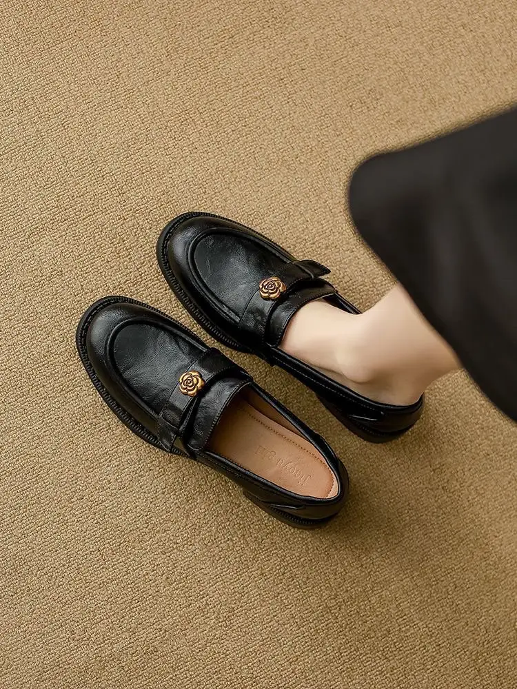 Mary Jane Soft Leather Camellia Loafers Women's 2025 Autumn New Small Leather Shoes Commuting Thick Slip-On Shoes — feature 6