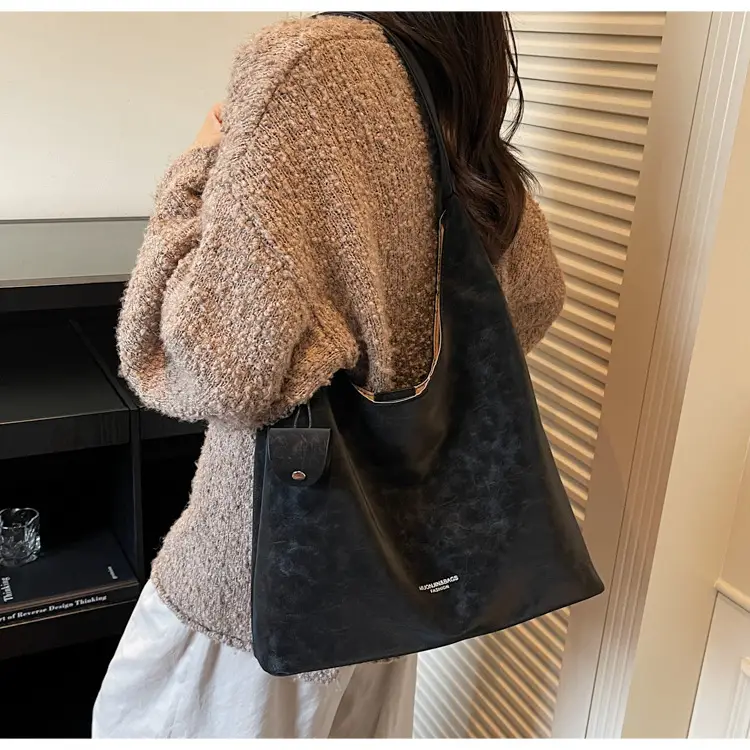 Black Velvet Large Capacity Shoulder Bag for Women — feature 16
