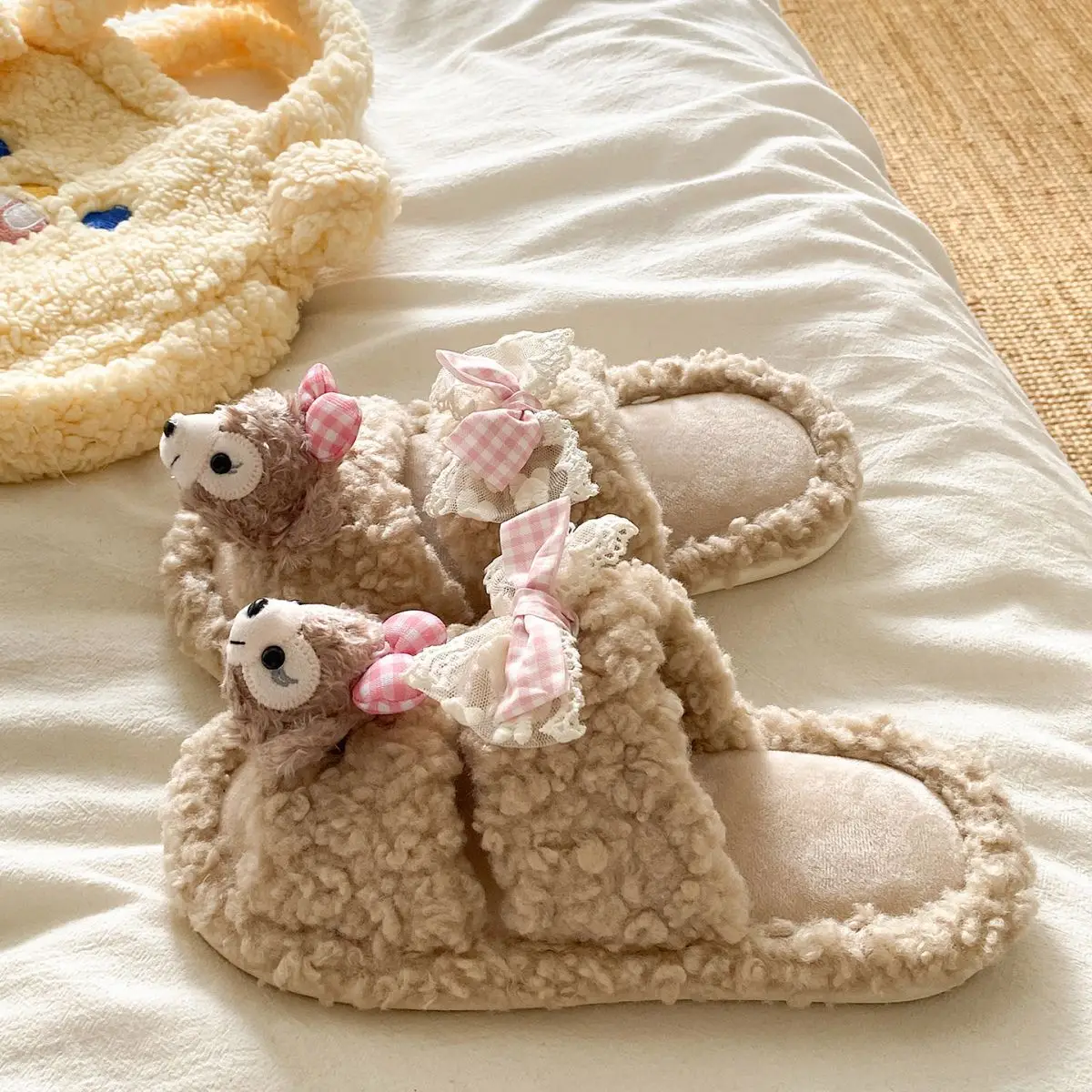 Cute Cartoon Plush Bow Bear Slippers for Women — feature 21