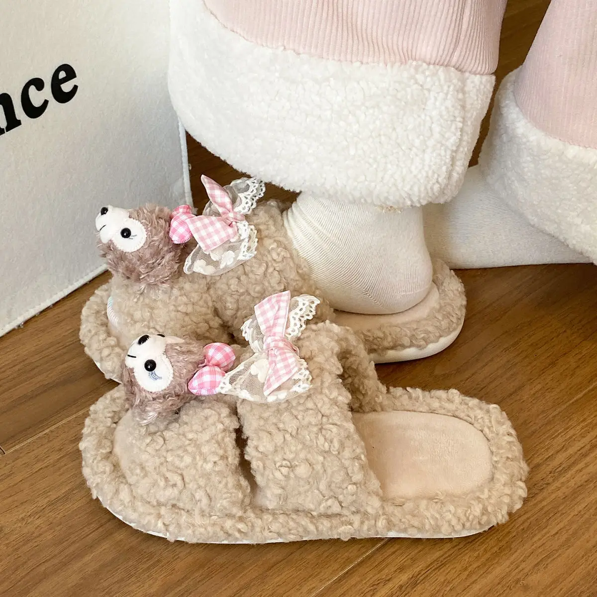 Cute Cartoon Plush Bow Bear Slippers for Women — feature 31