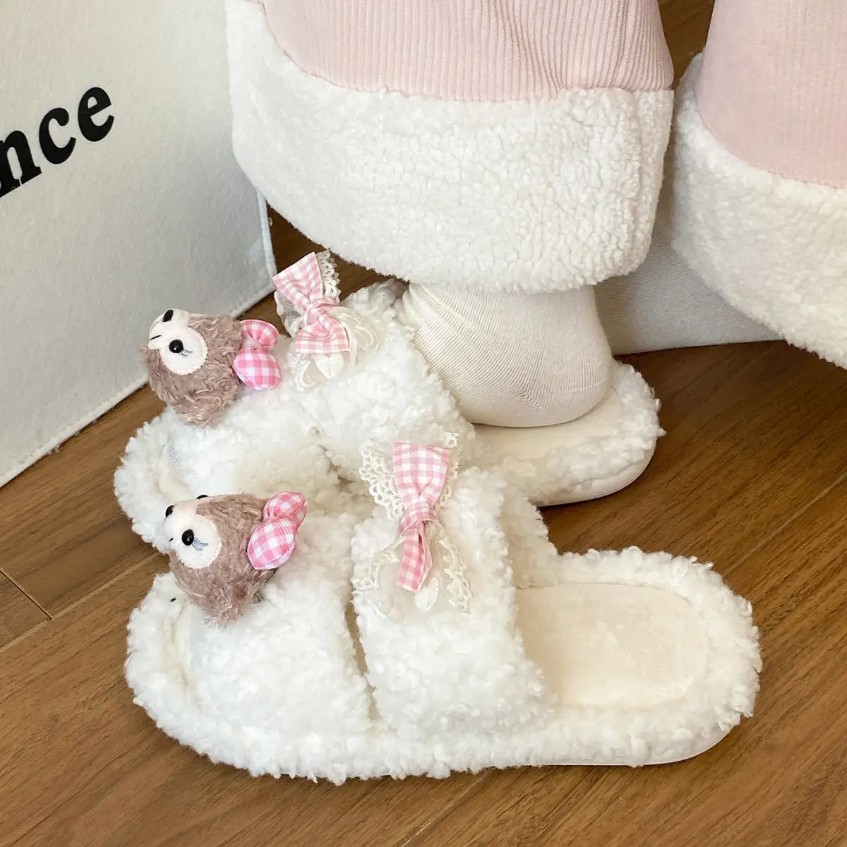 Cute Cartoon Plush Bow Bear Slippers for Women — feature 32