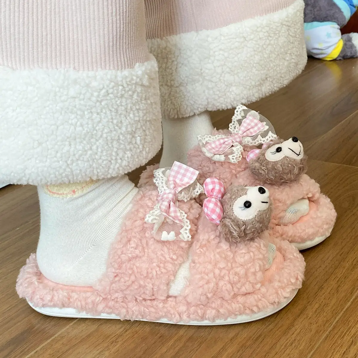 Cute Cartoon Plush Bow Bear Slippers for Women — feature 34