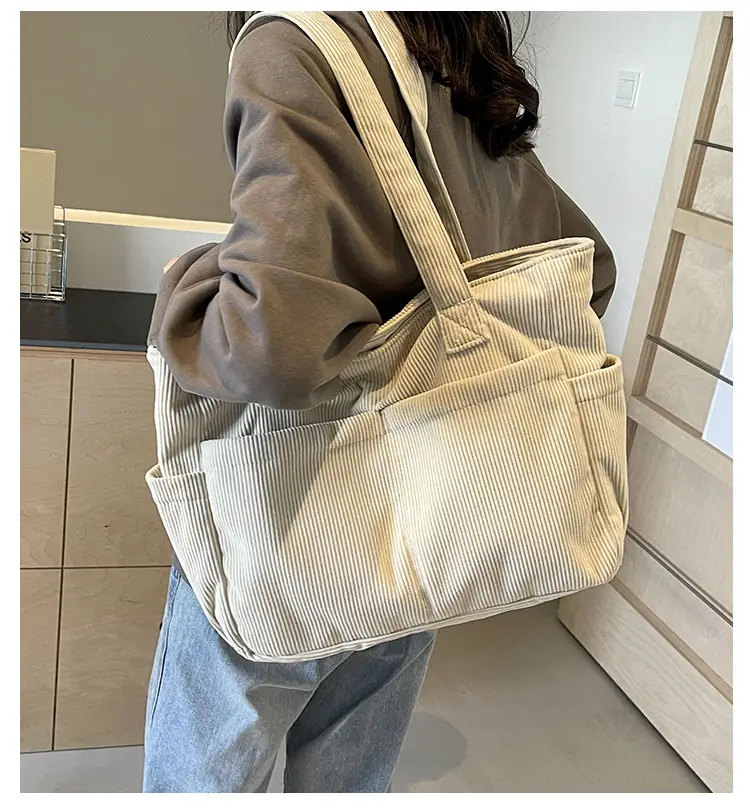 Japanese Style Canvas Crossbody Bag Large Capacity Olive Green — feature 2