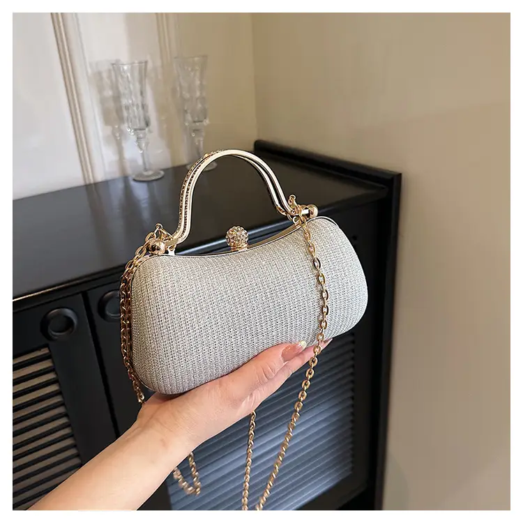 2025 Cross-Border Women's Chain Shoulder Bag Gold Embroidered — feature 11