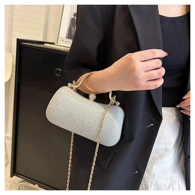 2025 Cross-Border Women's Chain Shoulder Bag Gold Embroidered — feature 12