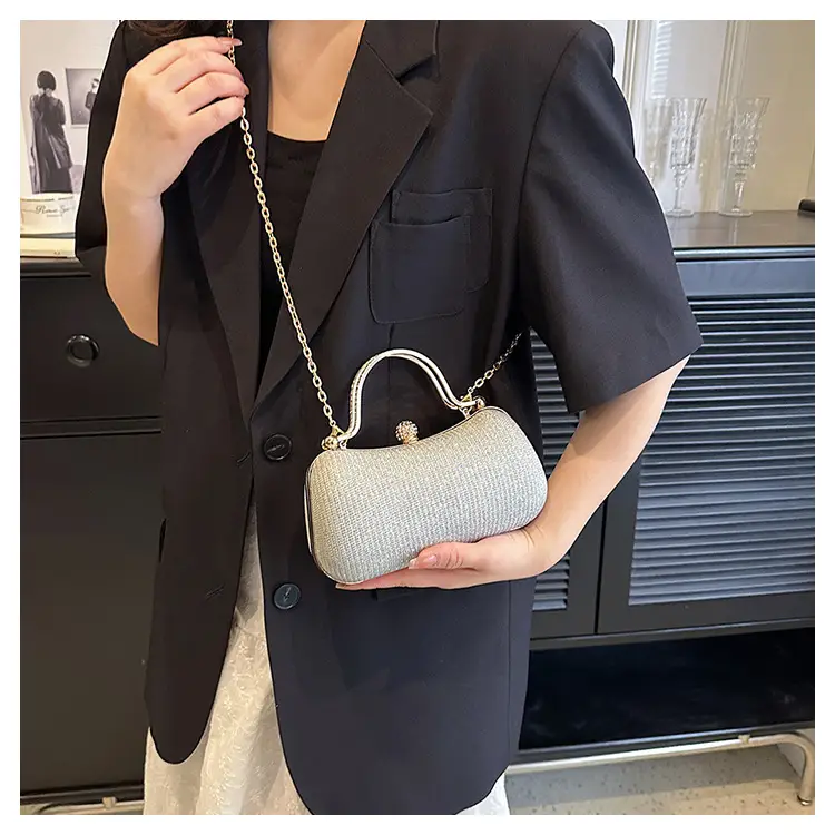 2025 Cross-Border Women's Chain Shoulder Bag Gold Embroidered — feature 15