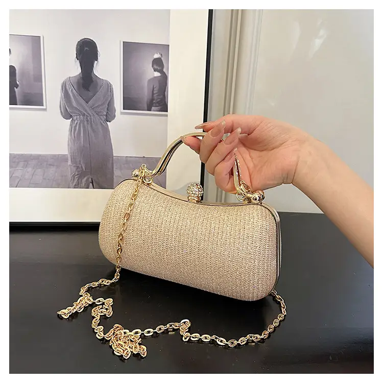 2025 Cross-Border Women's Chain Shoulder Bag Gold Embroidered — feature 2