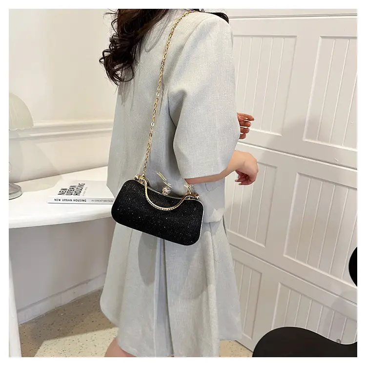 2025 Cross-Border Women's Chain Shoulder Bag Gold Embroidered — feature 31