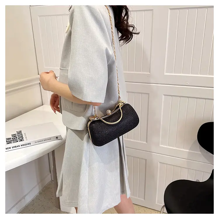 2025 Cross-Border Women's Chain Shoulder Bag Gold Embroidered — feature 34