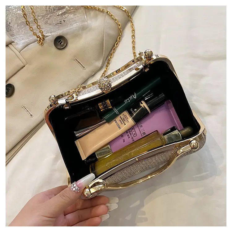 2025 Cross-Border Women's Chain Shoulder Bag Gold Embroidered — feature 48
