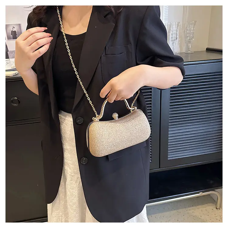 2025 Cross-Border Women's Chain Shoulder Bag Gold Embroidered — feature 6