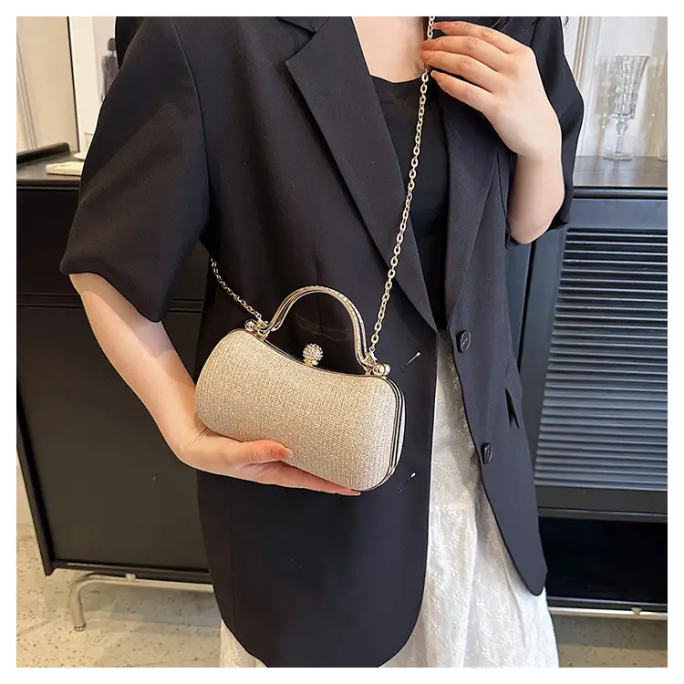 2025 Cross-Border Women's Chain Shoulder Bag Gold Embroidered — feature 7