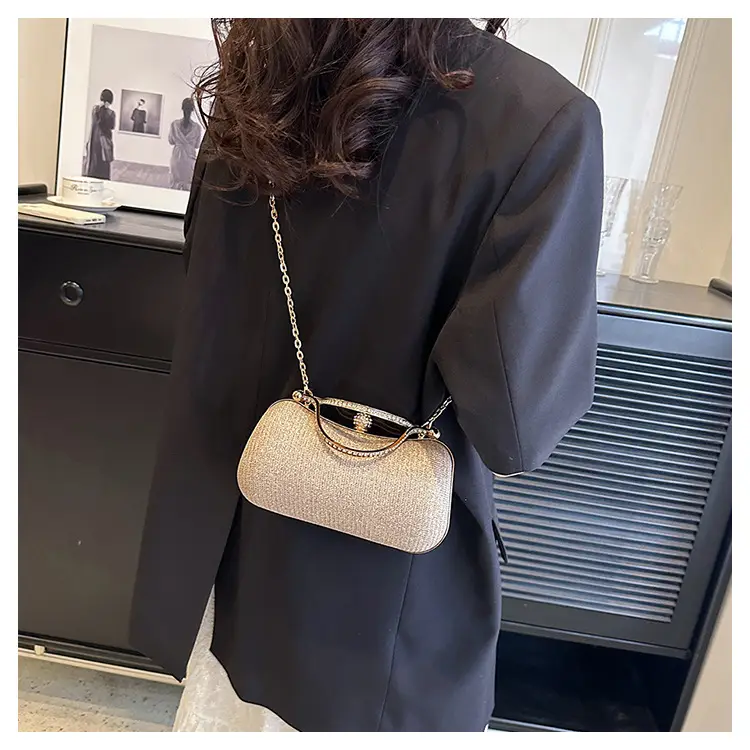 2025 Cross-Border Women's Chain Shoulder Bag Gold Embroidered — feature 8