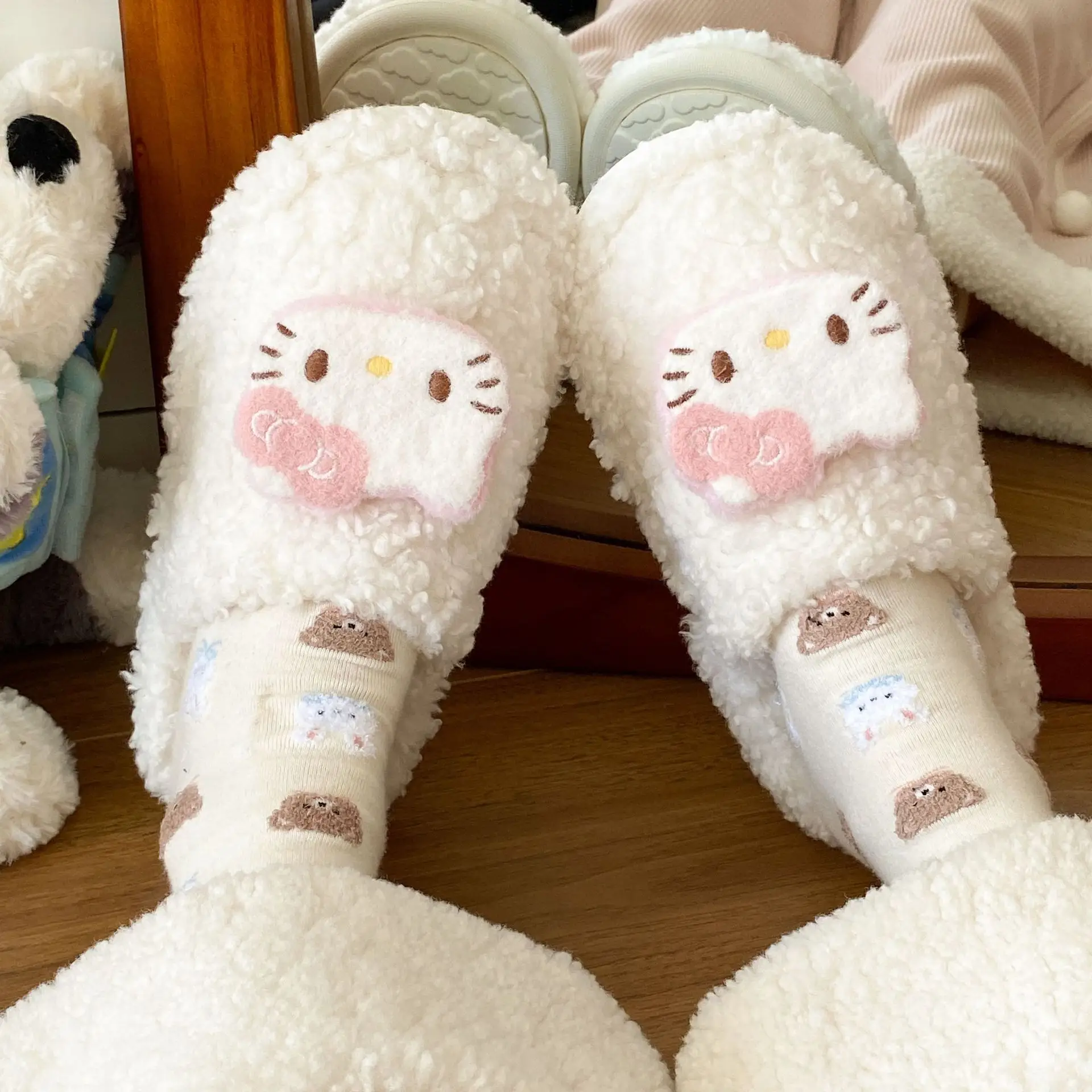 Cute Hello Kitty Wool Winter Slippers Cream - Image 7