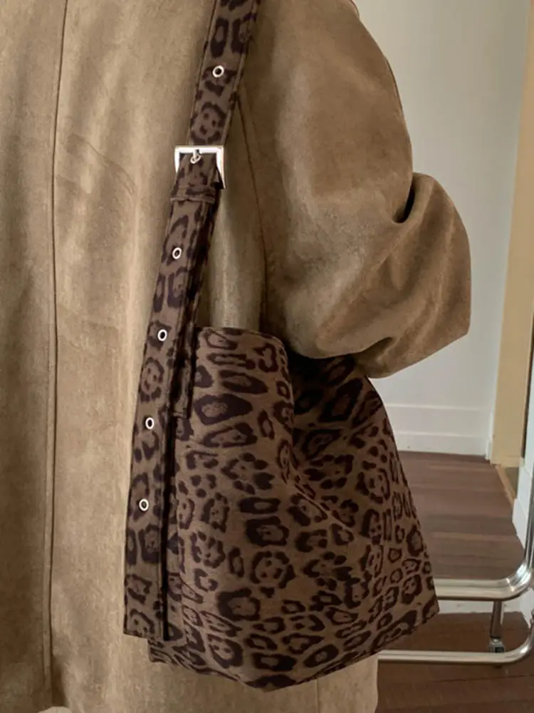 Leopard Print Large Cap Bag Women 2025 - Image 8