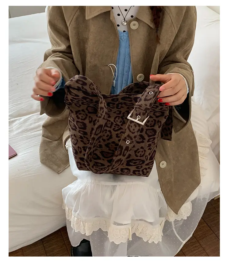 Leopard Print Large Cap Bag Women 2025 — feature 16