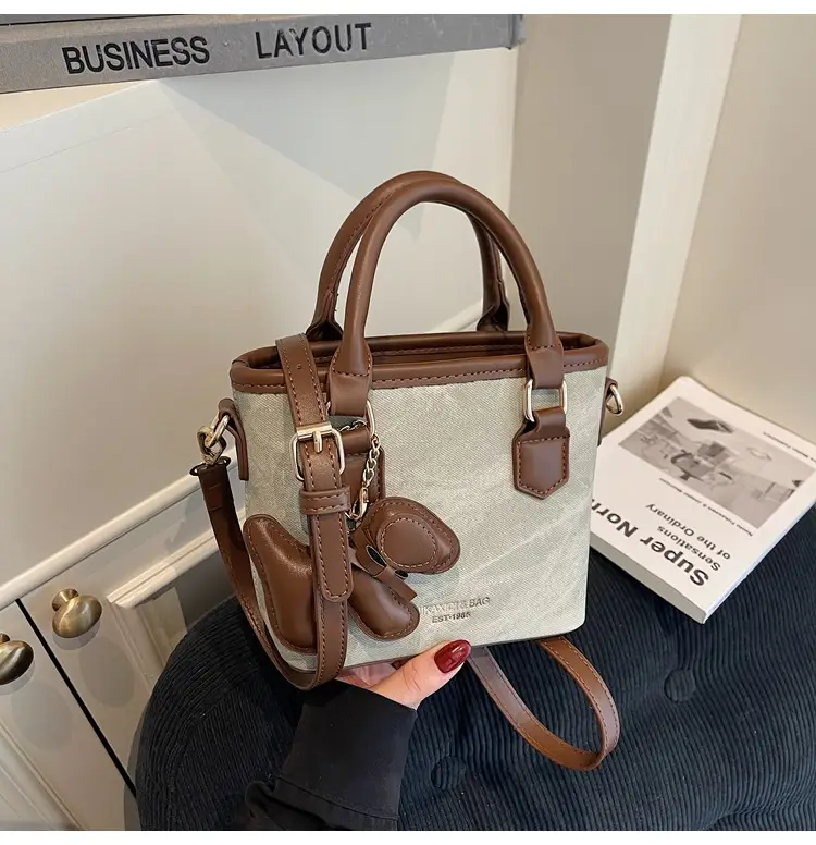 Women's One-Shoulder Luxury Handbag Brown Grey Textured Leather — feature 33