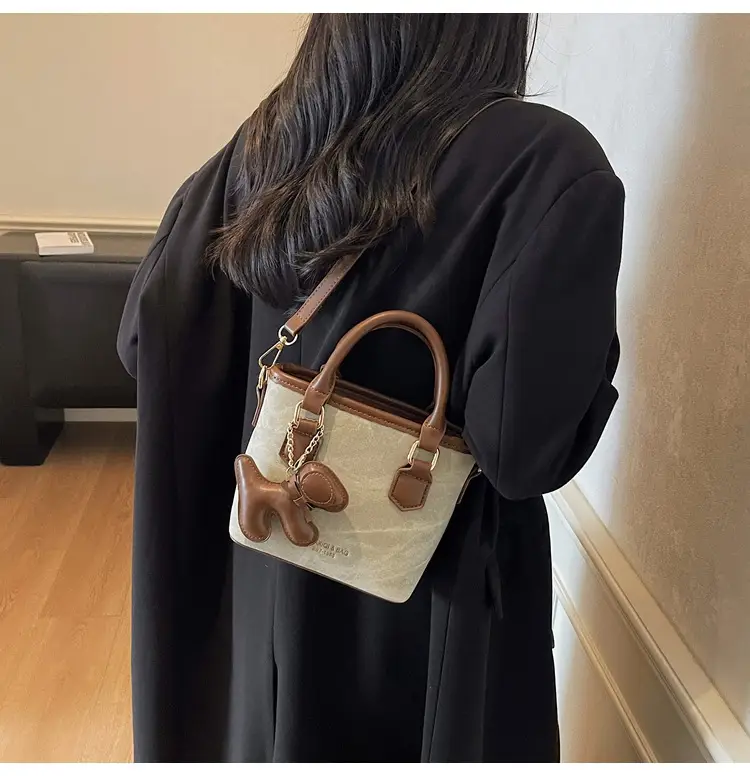 Women's One-Shoulder Luxury Handbag Brown Grey Textured Leather — feature 43