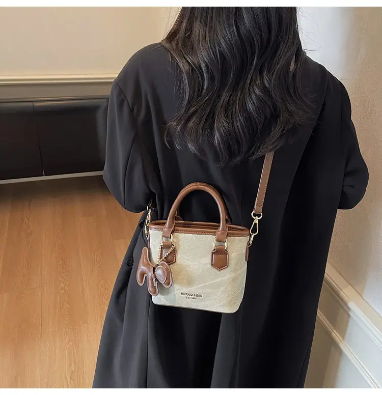 Women's One-Shoulder Luxury Handbag Brown Grey Textured Leather — feature 48