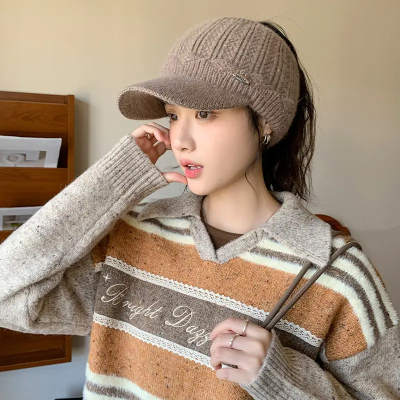 Women's Black Knitted Baseball Cap with Metal Logo — feature 9