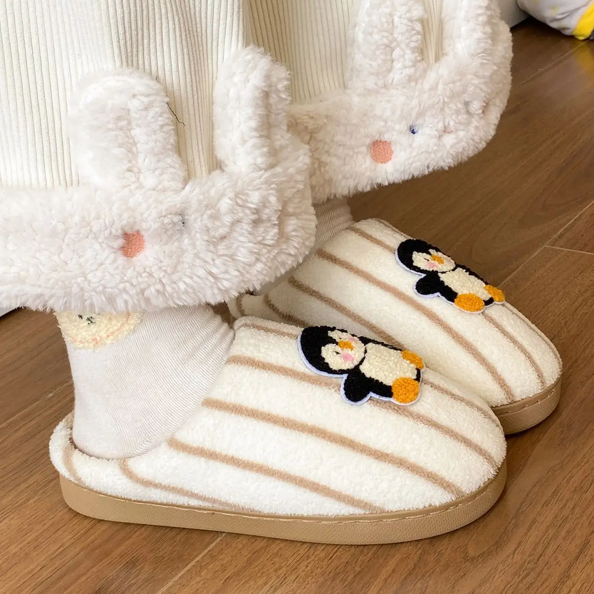 Cute Penguin Embroidered Cotton Slippers for Women — feature 18