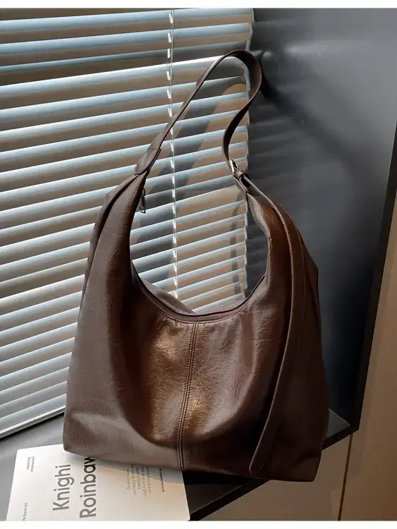 Brown Large Capacity Shoulder Bag for Women - Image 9